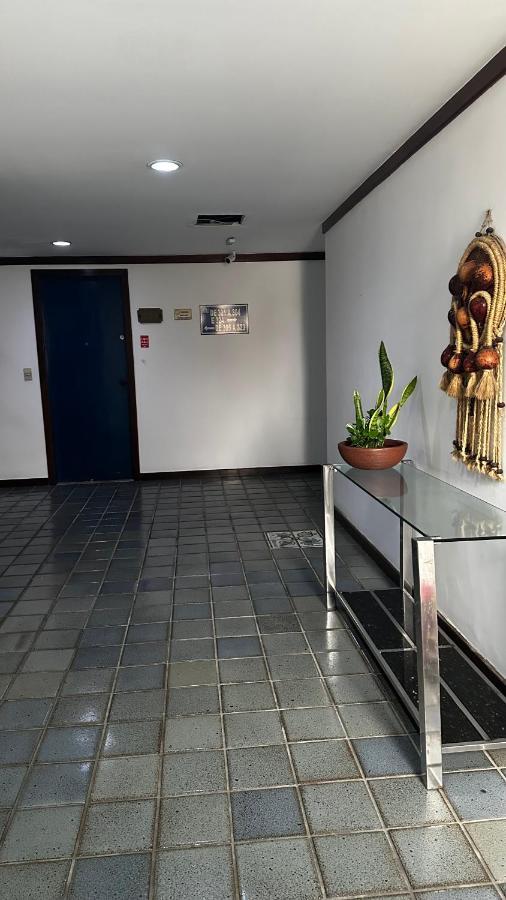 Apartamento Inteiro Frente Ao Mar De Ondina Salvador Exterior foto
